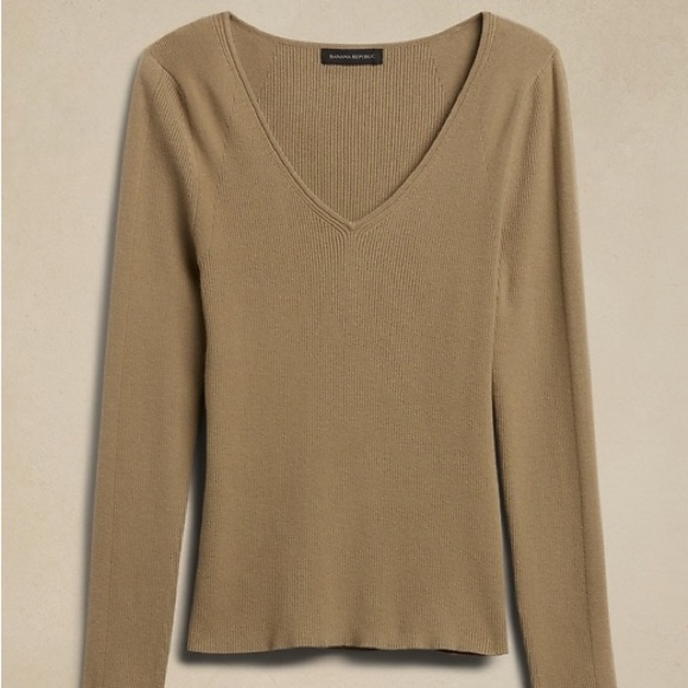 ISLA V-NECK SWEATER Iced Latte Beige